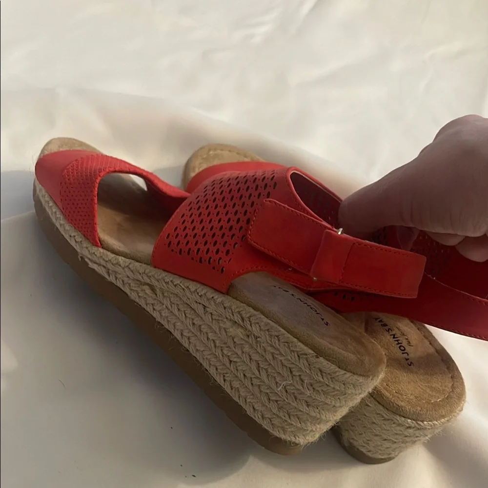 St. Johns Bay Dovray Red Perforated Espadrille Wedge Sandals Womens 7.5M‎